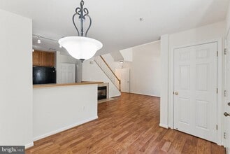 11892 Breton Ct in Reston, VA - Building Photo - Building Photo