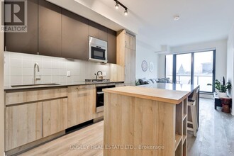 430-430 Roncesvalles Ave in Toronto, ON - Building Photo - Building Photo
