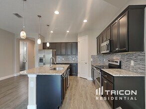 324 Terracotta Terrace in Howey In The Hills, FL - Building Photo - Building Photo
