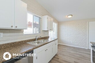 8467 E Shasta Dr in Tucson, AZ - Foto de edificio - Building Photo