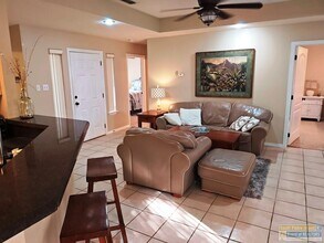 1 Pinehurst Dr in Laguna Vista, TX - Building Photo - Building Photo