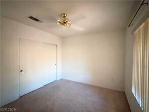 482 Dalgreen Pl in Henderson, NV - Building Photo - Building Photo