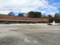 200 S Vine St in Somerset, KY - Foto de edificio - Building Photo