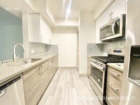 4849 Oakwood Ave in Los Angeles, CA - Building Photo