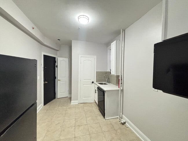 235 56th St in West New York, NJ - Building Photo - Building Photo