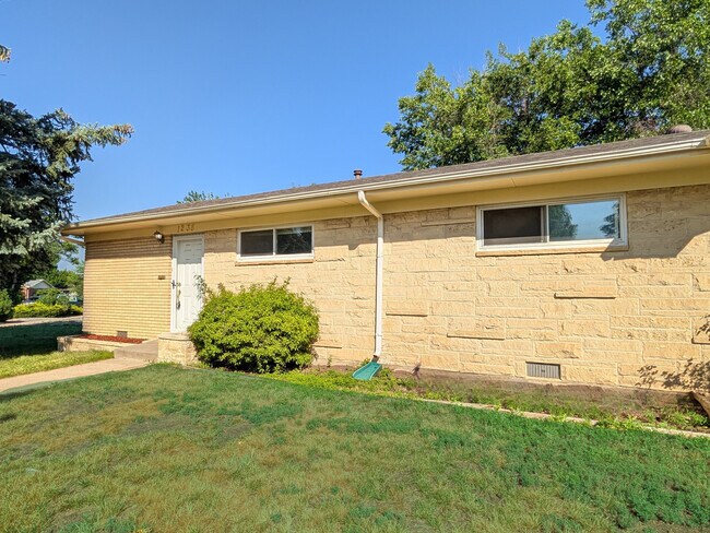 property at 1238 Janes Ln