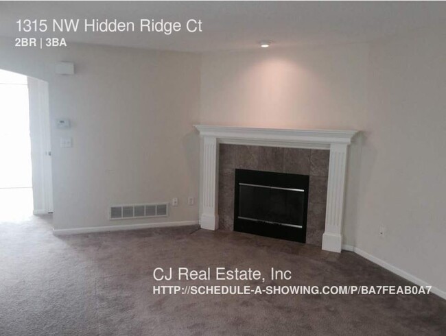 1315 NW Hidden Ridge Ct in Blue Springs, MO - Building Photo - Building Photo