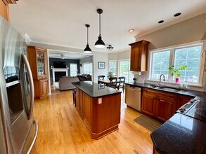 4 Hyacinth Ln in Fairport, NY - Building Photo - Building Photo