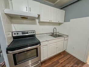 861 Madison Ave in Bridgeport, CT - Building Photo - Building Photo