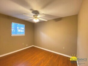 792 Navy St in Fort Walton Beach, FL - Foto de edificio - Building Photo