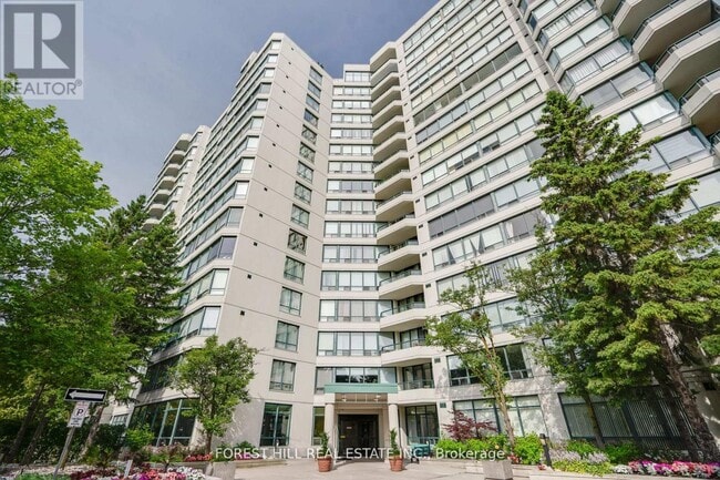 property at 120 Promenade Cir