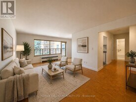 30 Upper Canada Dr in Toronto, ON - Building Photo