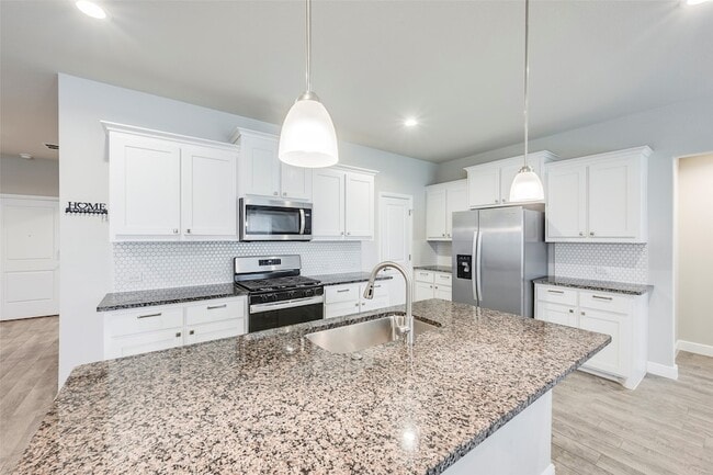 1210 Cyprus Ln in Cedar Hill, TX - Building Photo - Building Photo