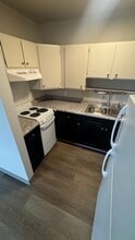 655 Columbia Dr, Unit Westgate in Lima, OH - Building Photo - Building Photo