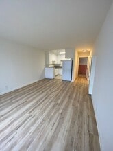 1815 Serrano Ave in Los Angeles, CA - Building Photo - Building Photo