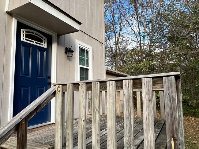 8303 N Everton, Unit Apt C in Kansas City, MO - Building Photo - Building Photo