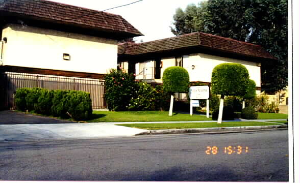 Villa Regina Apartments in Anaheim, CA - Foto de edificio - Building Photo