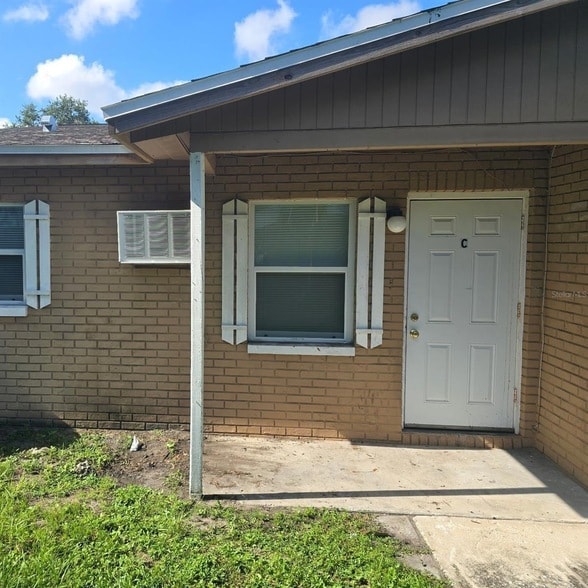 property at 1306 E 137th Ave