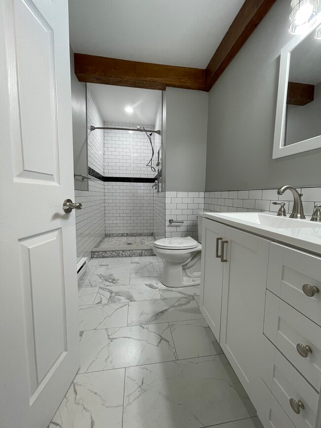 19 Rose St, Unit #4 in North Providence, RI - Building Photo - Building Photo