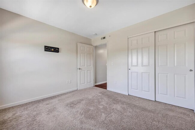 433 Bordeaux Way in St. Peters, MO - Building Photo - Building Photo