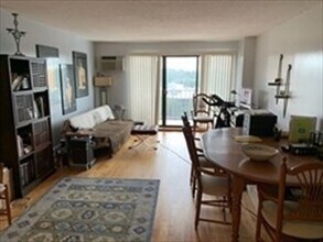 141 Coolidge Ave in Watertown, MA - Building Photo - Building Photo