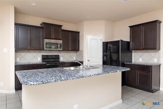 1343 Fall Cover St in New Braunfels, TX - Building Photo - Building Photo