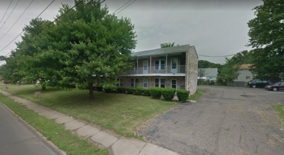 811 E Wilbeth Rd in Akron, OH - Foto de edificio