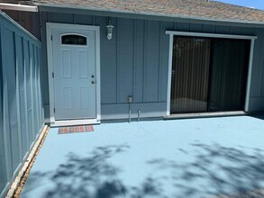 1061 Goldenrod Rd in Wellington, FL - Building Photo - Building Photo