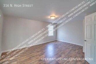 316 N High St in Columbia, TN - Building Photo - Building Photo