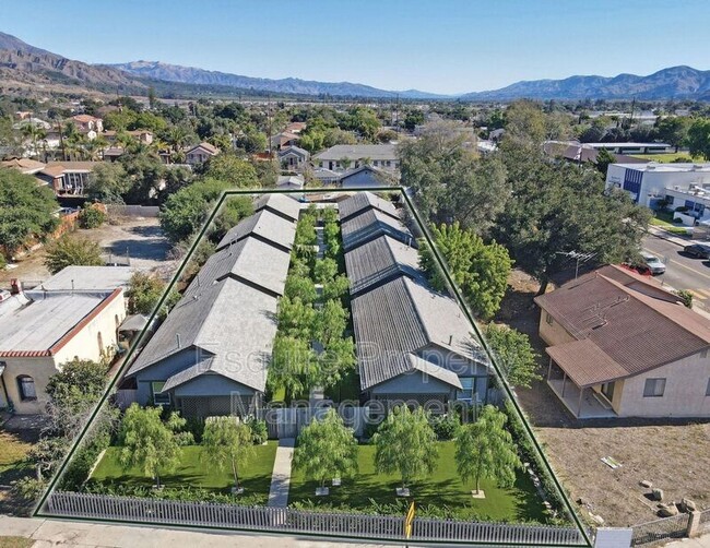407 Ojai Rd in Santa Paula, CA - Building Photo - Building Photo