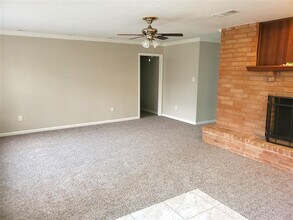 1007 Reseda Dr in Houston, TX - Building Photo - Building Photo
