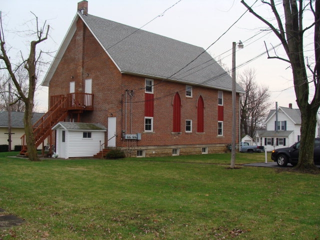 15 Eden St in Attica, OH - Building Photo