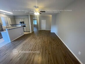 9526 W Minnezona Ave in Phoenix, AZ - Foto de edificio - Building Photo