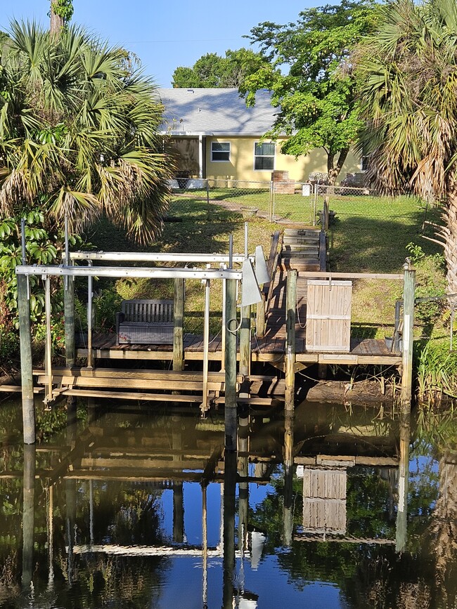 property at 453 NE Midvale St