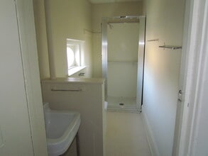 327 E Cherry St in Mankato, MN - Building Photo - Building Photo