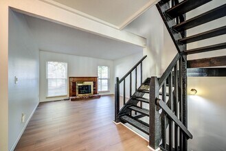 64 Schooner Ln in Lake St. Louis, MO - Building Photo - Building Photo