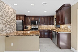 4213 Bougainvilla Dr in Lauderdale-by-the-Sea, FL - Building Photo - Building Photo