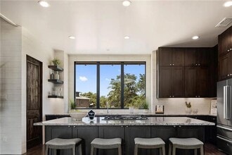 19213 Lost Tree Blvd in Spicewood, TX - Building Photo - Building Photo