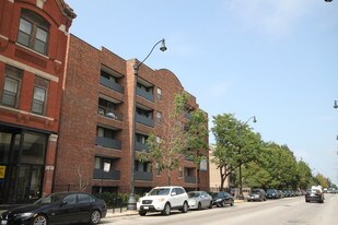 1818 N Halsted St in Chicago, IL - Building Photo