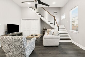 2133 Dumaine St in New Orleans, LA - Foto de edificio - Building Photo