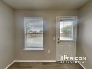 12529 Sky Harbor Dr in Austin, TX - Building Photo - Building Photo
