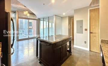 600 12th Ave S in Nashville, TN - Building Photo - Building Photo