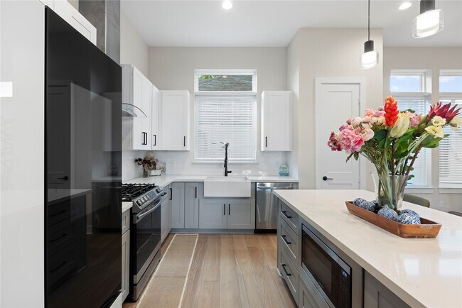 1410 Milby St in Houston, TX - Building Photo - Building Photo