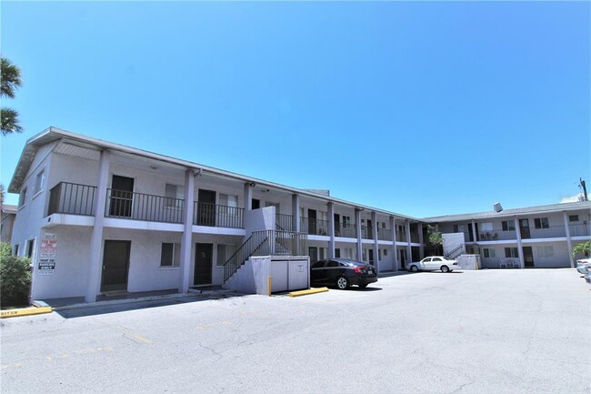 property at 3101 Bee Ridge Rd