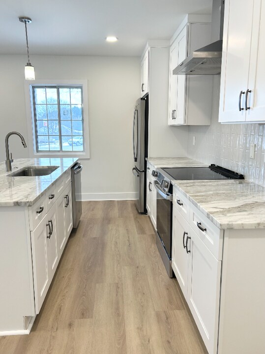 57 Monroe Ave-Unit -3 in Pittsford, NY - Foto de edificio