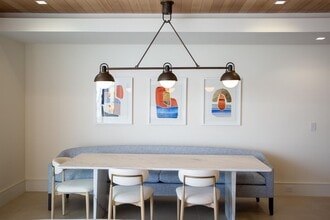 110 22nd St in Newport Beach, CA - Building Photo - Building Photo