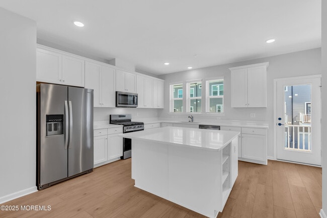 property at 73 Driftwood Cir