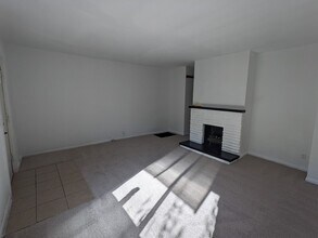 546 E Jenkins Ave in Columbus, OH - Building Photo - Building Photo