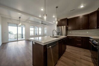 1233 Delacroix Dr in Draper, UT - Building Photo - Building Photo