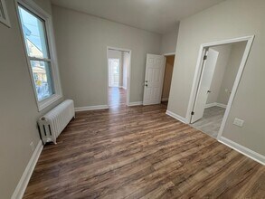 221 Wilkinson Ave in Jersey City, NJ - Building Photo - Building Photo